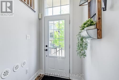 551 Mermaid Crescent, Mississauga, ON - Indoor Photo Showing Other Room