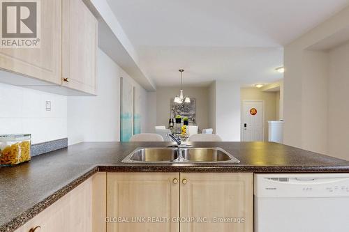 500 Bur Oak Avenue, Markham, ON - Indoor Photo Showing Kitchen With Double Sink