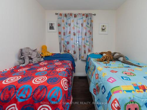 954 Ritson Rd S, Oshawa, ON - Indoor Photo Showing Bedroom