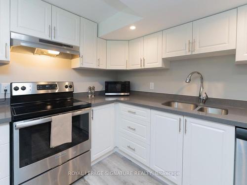 954 Ritson Rd S, Oshawa, ON - Indoor Photo Showing Kitchen With Double Sink