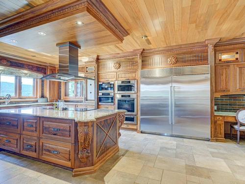 Kitchen - 1054 Ch. Thomas-Maher, Lac-Saint-Joseph, QC - Indoor Photo Showing Kitchen