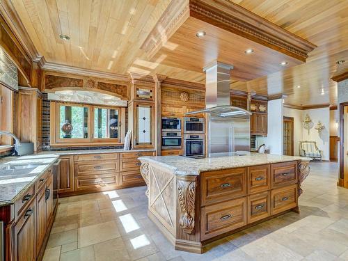 Kitchen - 1054 Ch. Thomas-Maher, Lac-Saint-Joseph, QC - Indoor Photo Showing Kitchen