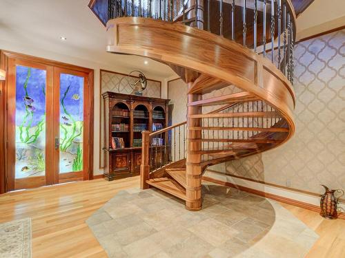 Staircase - 1054 Ch. Thomas-Maher, Lac-Saint-Joseph, QC - Indoor Photo Showing Other Room