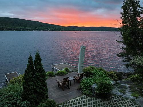 Waterfront - 1054 Ch. Thomas-Maher, Lac-Saint-Joseph, QC - Outdoor With Body Of Water With View