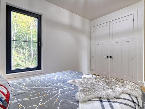 Chambre Ã Â coucher - 565 Ch. Du Refuge, Lac-Supérieur, QC - Indoor Photo Showing Bedroom