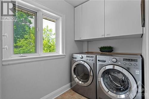 40 Geneva Street, Ottawa, ON - Indoor Photo Showing Laundry Room