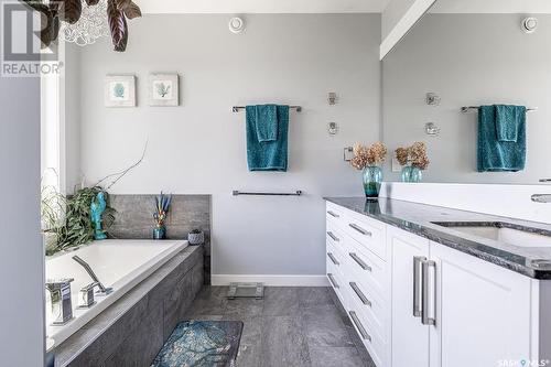 11 Peace Place, Dundurn Rm No. 314, SK - Indoor Photo Showing Bathroom