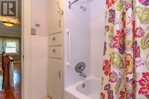 94 Loch Lomond Road, Saint John, NB - Indoor Photo Showing Bathroom