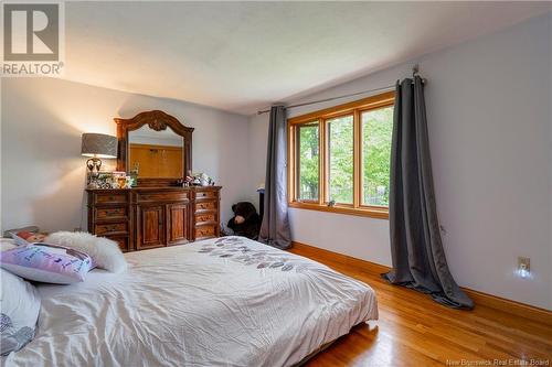 36 Elizabeth Parkway, Rothesay, NB - Indoor Photo Showing Bedroom