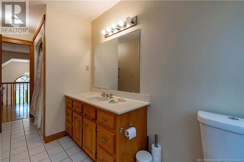 36 Elizabeth Parkway, Rothesay, NB - Indoor Photo Showing Bathroom