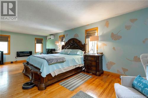 36 Elizabeth Parkway, Rothesay, NB - Indoor Photo Showing Bedroom