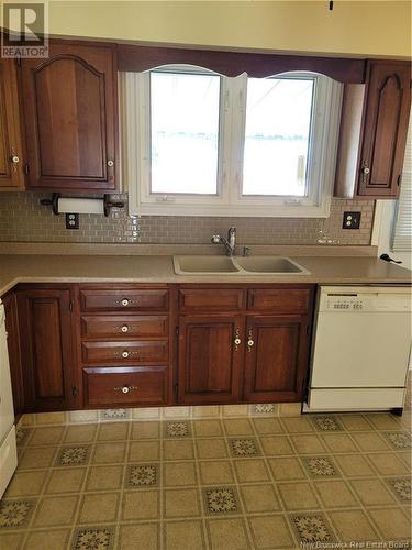 129 Helen Street, Woodstock, NB - Indoor Photo Showing Kitchen With Double Sink