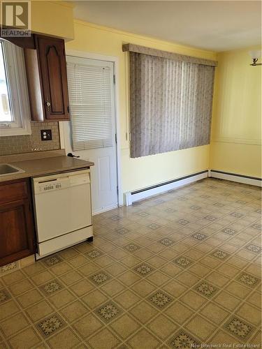 129 Helen Street, Woodstock, NB - Indoor Photo Showing Kitchen