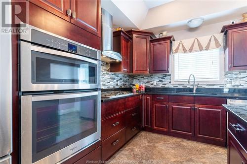 2217 Alexandra, Windsor, ON - Indoor Photo Showing Kitchen