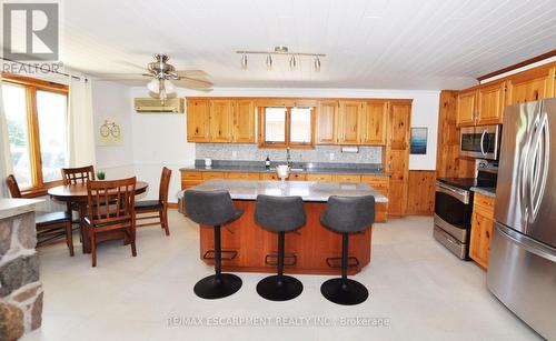 3 Howey Avenue, Norfolk, ON - Indoor Photo Showing Kitchen