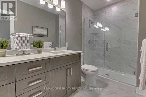 704 - 460 Callaway Road, London, ON - Indoor Photo Showing Bathroom