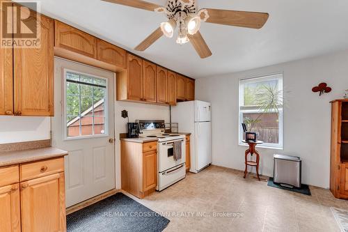 87 Wellington Street E, New Tecumseth, ON - Indoor Photo Showing Kitchen