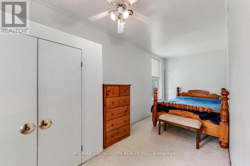 87 Wellington Street E, New Tecumseth, ON - Indoor Photo Showing Bedroom