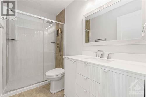 12 St Andrews Circle, Ottawa, ON - Indoor Photo Showing Bathroom