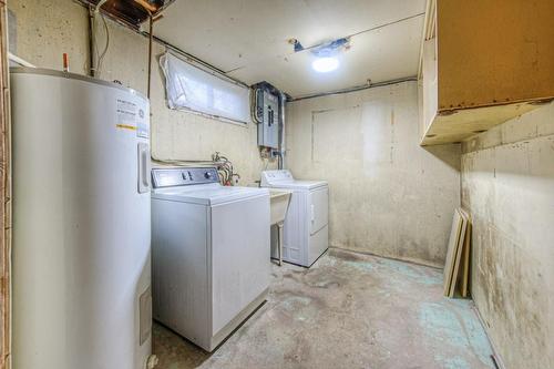 344 Melvin Avenue, Hamilton, ON - Indoor Photo Showing Laundry Room
