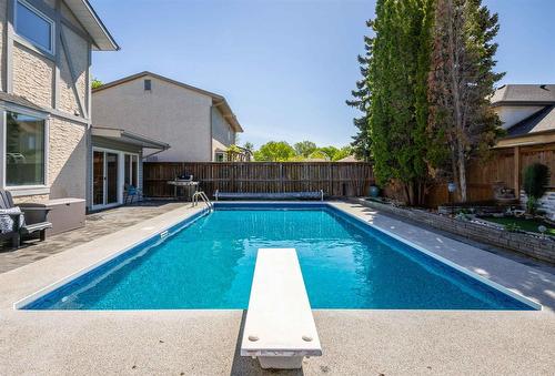 118 The Bridle Path, Winnipeg, MB - Outdoor With In Ground Pool With Exterior