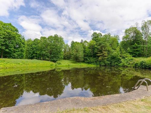 Vue sur l'eau - 35 Rue Academy, Sutton, QC - Outdoor With Body Of Water With View