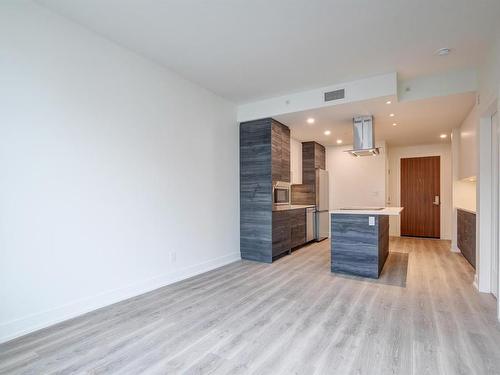 617-1628 Store St, Victoria, BC - Indoor Photo Showing Kitchen