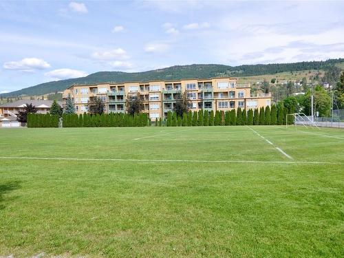 103-3550 Woodsdale Road, Lake Country, BC - Outdoor