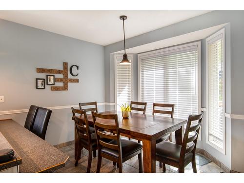 1512 Fir Crescent, Golden, BC - Indoor Photo Showing Dining Room