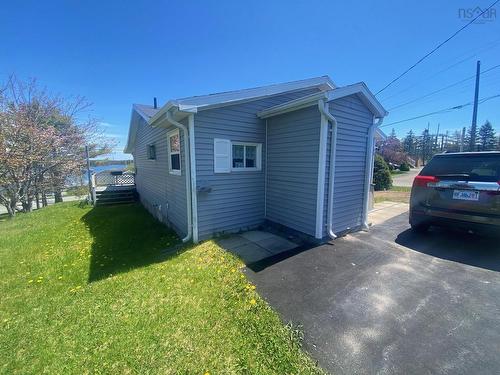 10 Lakeview Drive, St. Peter'S, NS 