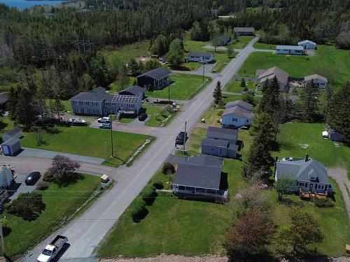 10 Lakeview Drive, St. Peter'S, NS 