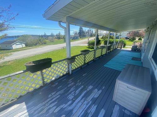 10 Lakeview Drive, St. Peter'S, NS 