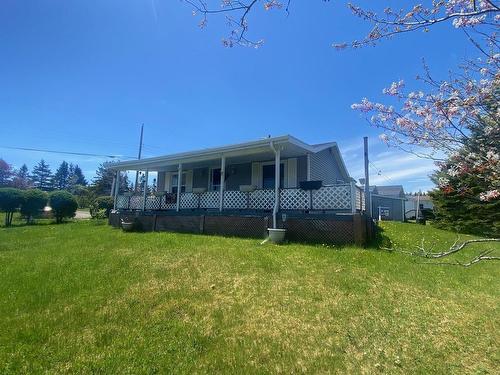 10 Lakeview Drive, St. Peter'S, NS 