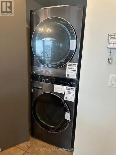 3307 - 388 Prince Of Wales Drive, Mississauga, ON - Indoor Photo Showing Laundry Room