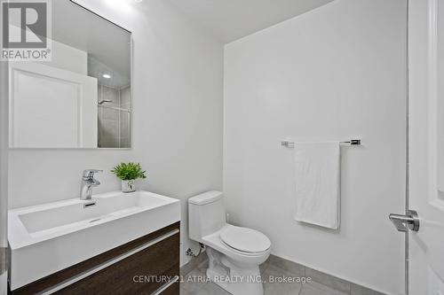 524 - 10 Rouge Valley Drive W, Markham, ON - Indoor Photo Showing Bathroom