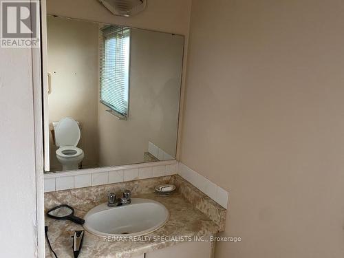 30 Peaceful Place, Brampton, ON - Indoor Photo Showing Bathroom