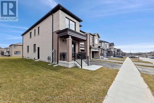 2137 Coppermine Street, Oshawa, ON - Outdoor