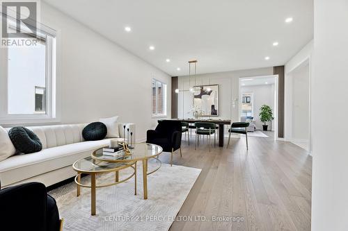 2137 Coppermine Street, Oshawa, ON - Indoor Photo Showing Living Room