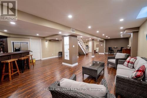 59 Oatlands Crescent, Richmond Hill, ON - Indoor