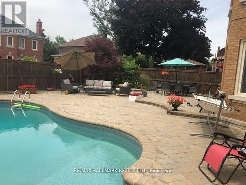 59 Oatlands Crescent, Richmond Hill, ON - Outdoor With In Ground Pool With Deck Patio Veranda With Backyard