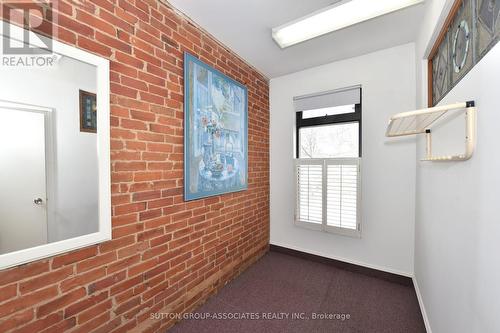 157 Gerrard Street E, Toronto, ON - Indoor Photo Showing Other Room