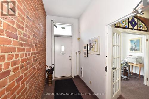 157 Gerrard Street E, Toronto, ON - Indoor Photo Showing Other Room