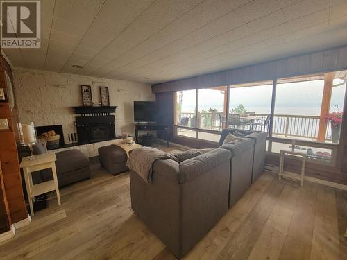 6503 Lakeshore Drive, Moberly Lake, BC - Indoor Photo Showing Living Room With Fireplace