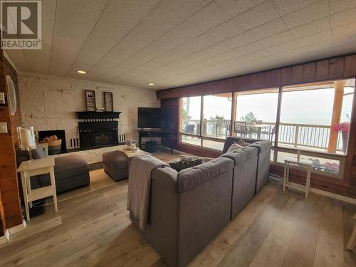 6503 Lakeshore Drive, Moberly Lake, BC - Indoor Photo Showing Living Room With Fireplace