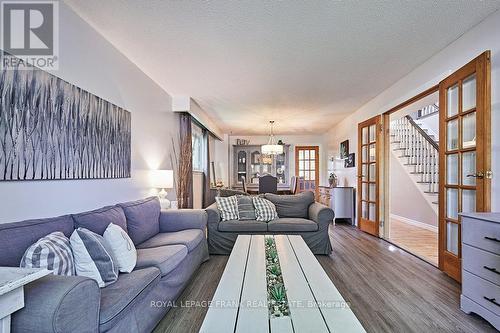 69 Heath Crescent, Scugog, ON - Indoor Photo Showing Living Room