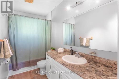 27 A Pepper Avenue, Belleville, ON - Indoor Photo Showing Bathroom
