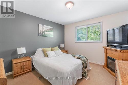 27 A Pepper Avenue, Belleville, ON - Indoor Photo Showing Bedroom