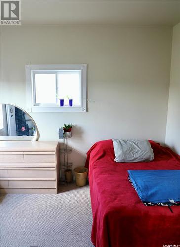 303 5Th Avenue E, Shellbrook, SK - Indoor Photo Showing Bedroom