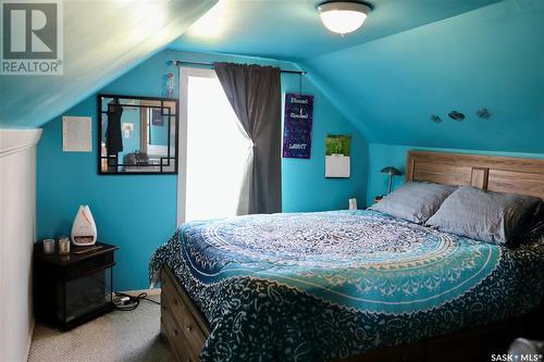 303 5Th Avenue E, Shellbrook, SK - Indoor Photo Showing Bedroom