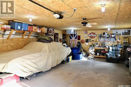 303 5Th Avenue E, Shellbrook, SK - Indoor Photo Showing Garage